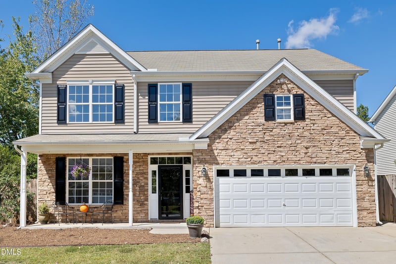 2113 Feather Ridge Dr, Holly Springs, NC 27540