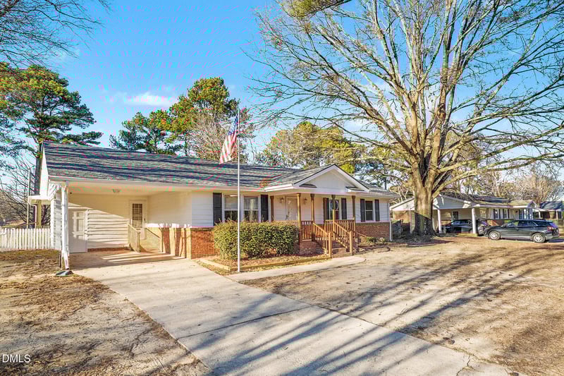 2113 James Slaughter Rd, Fuquay Varina, NC 27526