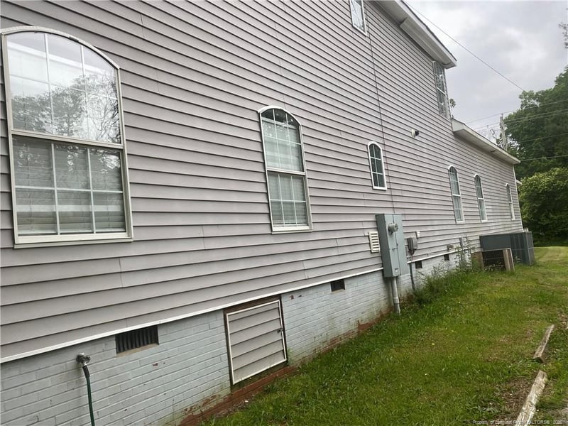 2113 Lee Ave, Sanford, NC 27330