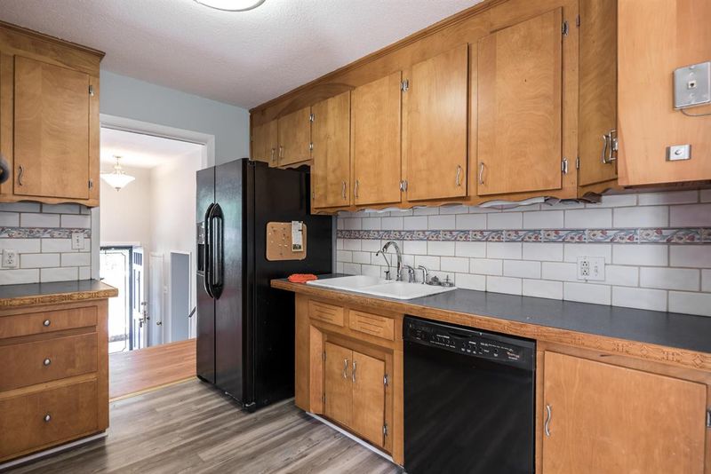 2113 W Marilyn Cir, Cary, NC 27513