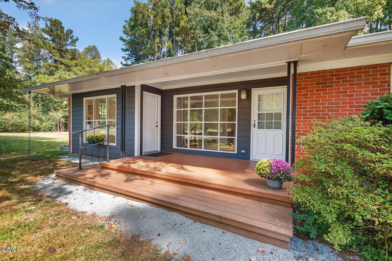 2113 Nc 54 , Chapel Hill, NC 27517