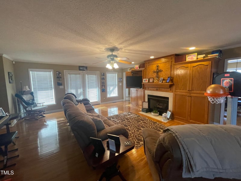 2113 Nc 55 , Coats, NC 27521