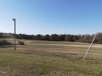 2113 Nc 55 , Coats, NC 27521