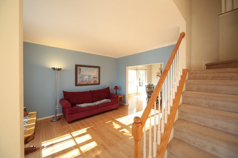 2113 Oak Stream Ln, Apex, NC 27523
