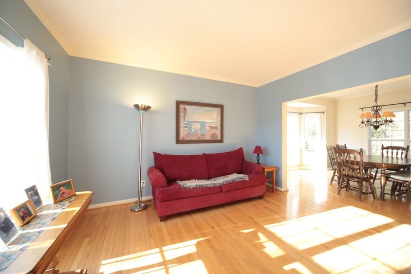 2113 Oak Stream Ln, Apex, NC 27523