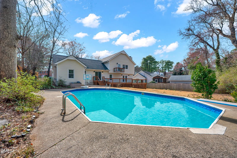 2113 Port Royal Rd, Raleigh, NC 27609