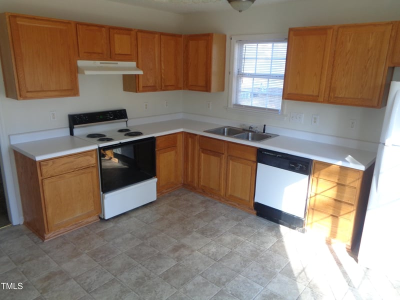 2113 Spin Cast Pl, Raleigh, NC 27610