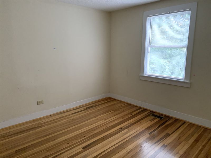 2114 Faucette Ave, Durham, NC 27704