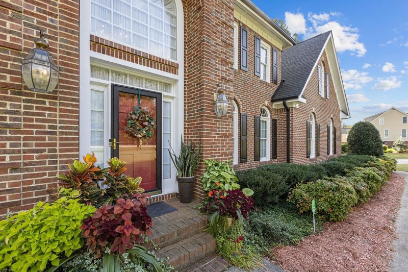2114 Herbert Dr, Zebulon, NC 27597