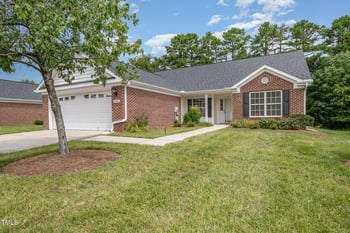 2114 Sweetbay Cir, Burlington, NC 27215