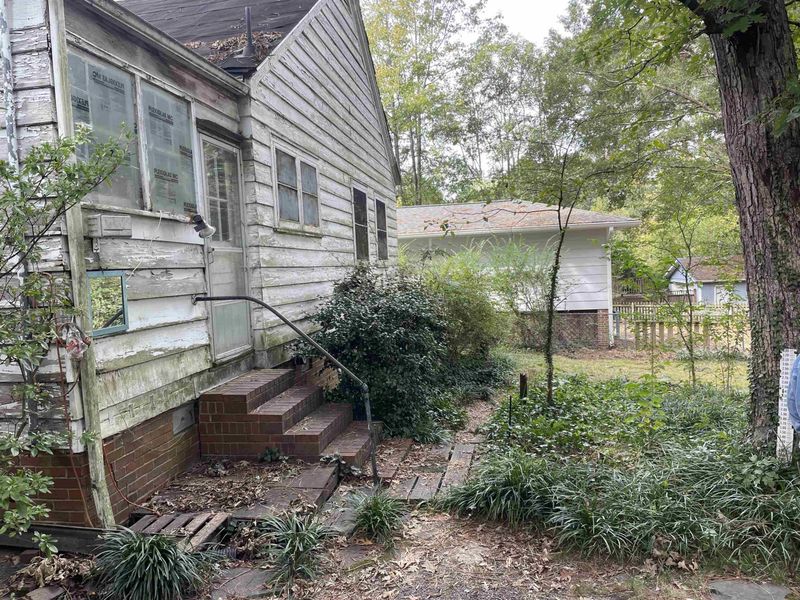 2114 Woodrow St, Durham, NC 27705