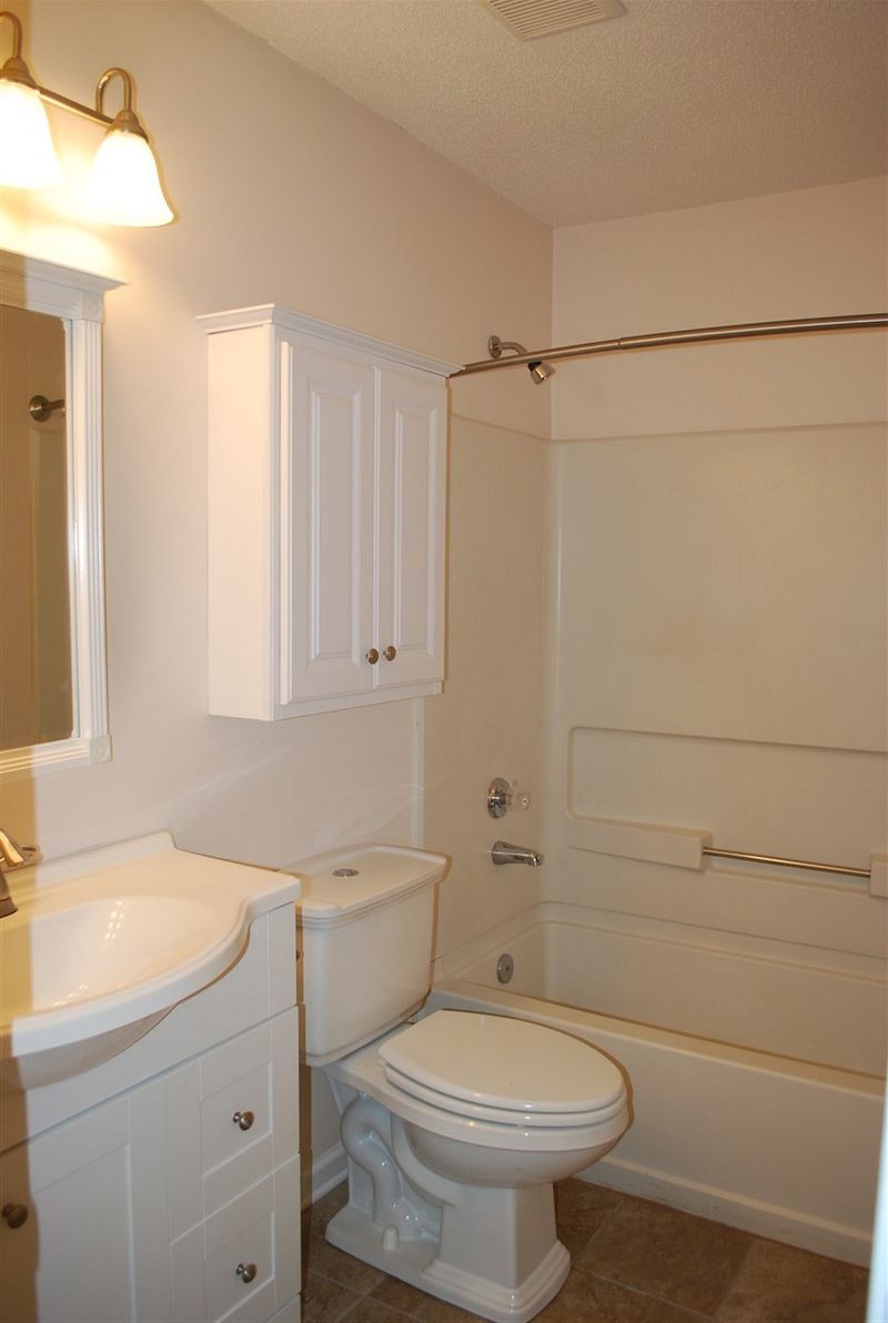 2115 Alpine Rd, Durham, NC 27707