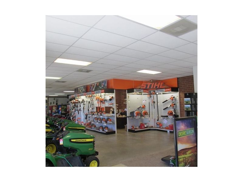 2115 Stanley Dr, Burlington, NC 27215