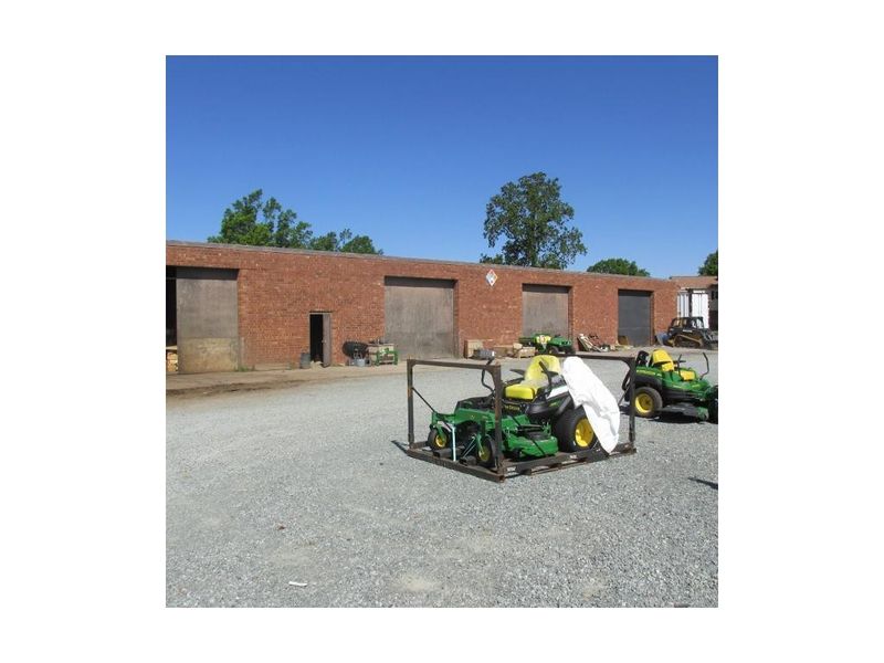 2115 Stanley Dr, Burlington, NC 27215