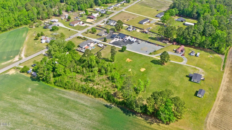2115 Woods Crossroads Rd, Benson, NC 27504