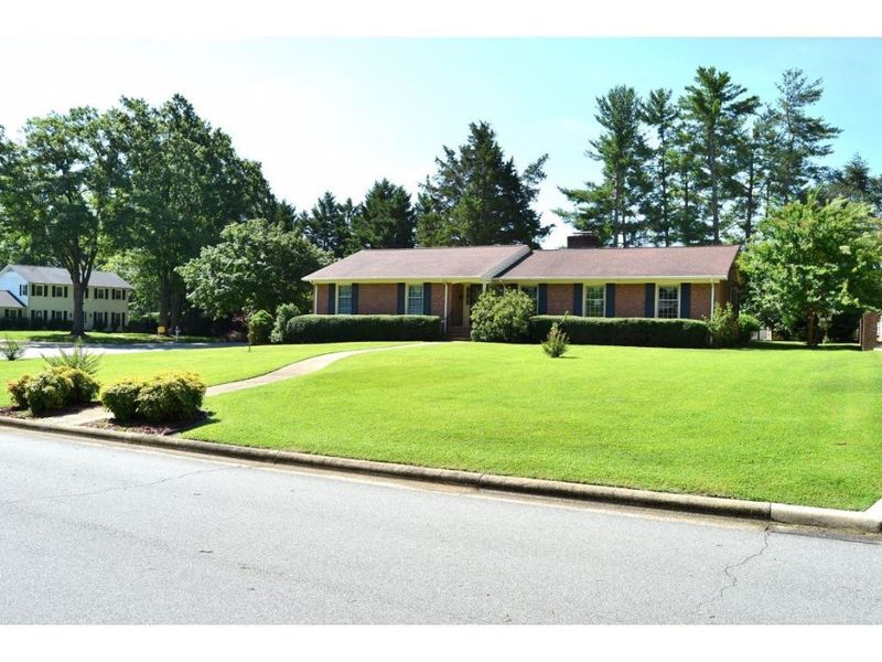 2116 Allison, Burlington, NC 27215