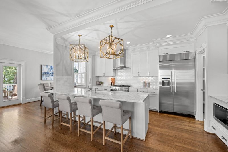2116 Cowper Dr, Raleigh, NC 27608