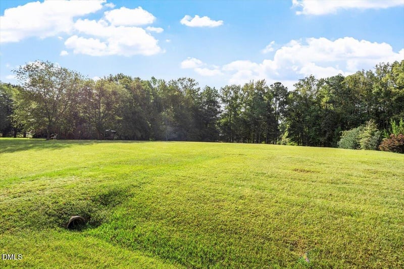 2116 Herbert Dr, Zebulon, NC 27597