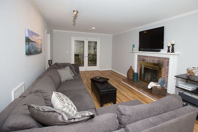 2116 Hills Dr, Raleigh, NC 27612