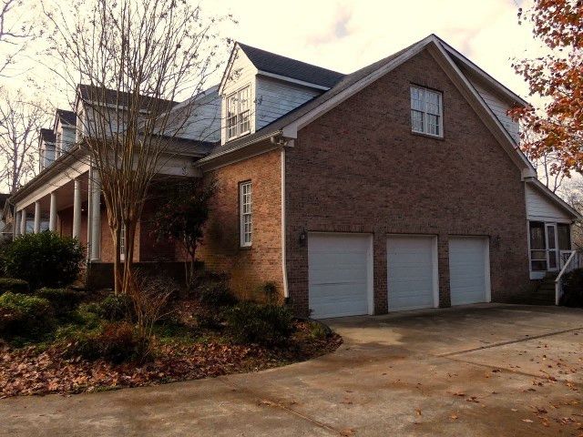 2116 Vintage Hill Dr, Durham, NC 27712