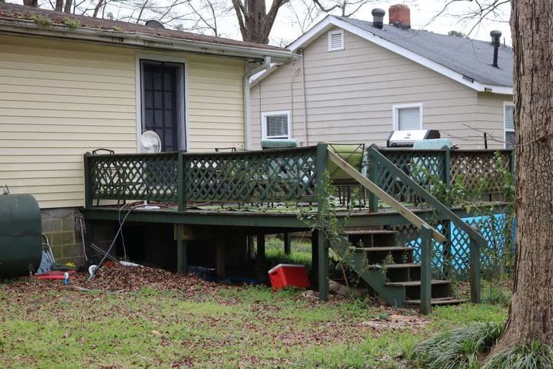 2117 Eastwood Dr, Durham, NC 27703