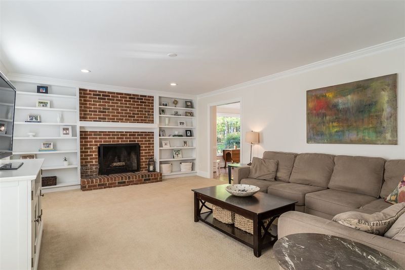2117 Hamrick Dr, Raleigh, NC 27615