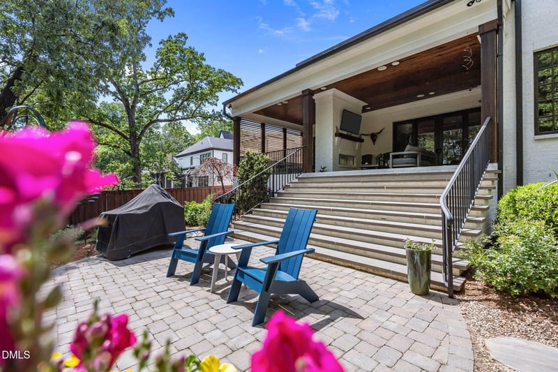 2118 Cowper Dr, Raleigh, NC 27608