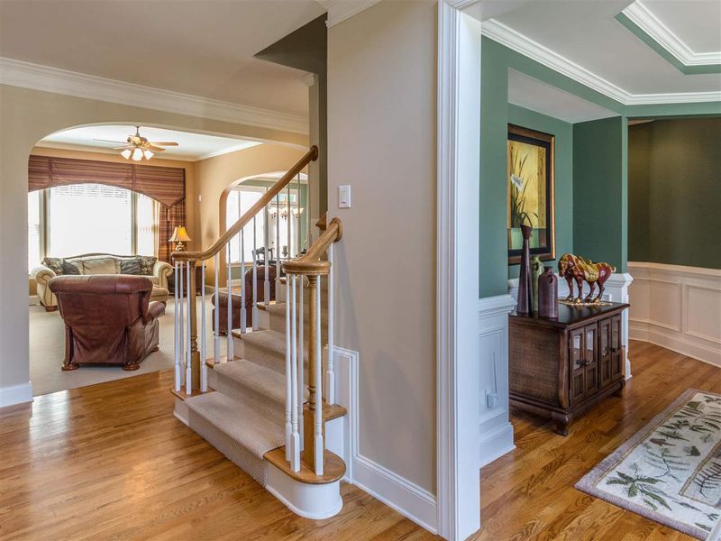 2118 Crigan Bluff Dr, Cary, NC 27513