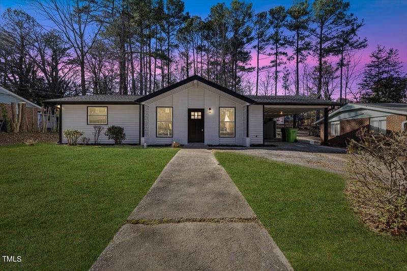 2118 Dandridge Dr, Raleigh, NC 27610