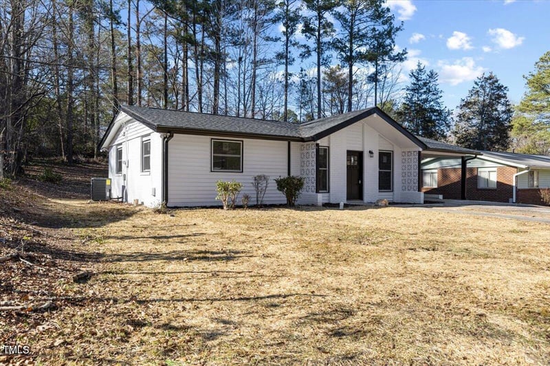 2118 Dandridge Dr, Raleigh, NC 27610