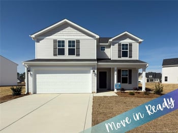2118 Purebred Cir, Hope Mills, NC 28348