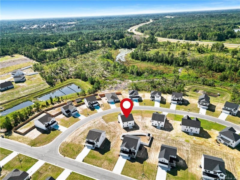 2118 Purebred Cir, Hope Mills, NC 28348