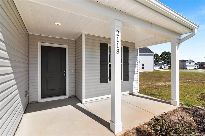 2118 Purebred Cir, Hope Mills, NC 28348