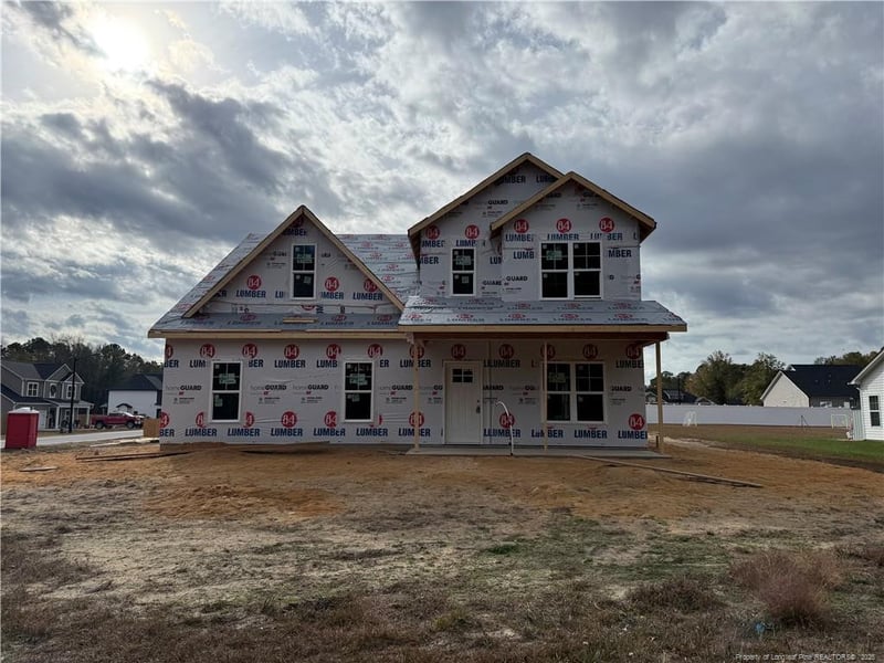 2118 Smith Rd, Hope Mills, NC 28348