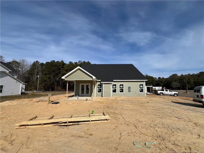2118 Smith Rd, Hope Mills, NC 28348