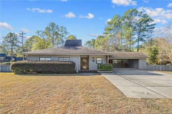 2118 Winterlochen Rd, Fayetteville, NC 28305