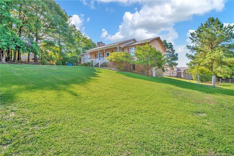 2119 Constitution Dr, Fayetteville, NC 28301