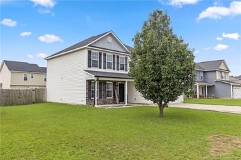 2119 Queen Elizabeth Ln, Hope Mills, NC 28348