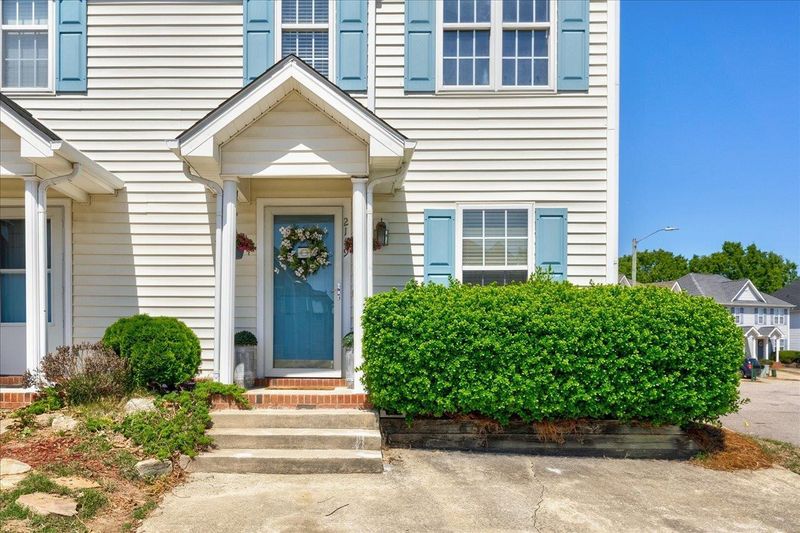 2119 Turtle Point Dr, Raleigh, NC 27604