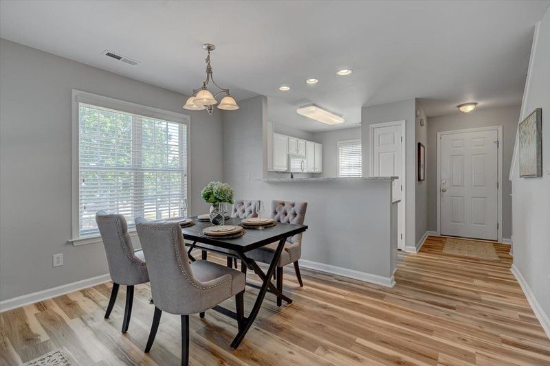 2119 Turtle Point Dr, Raleigh, NC 27604