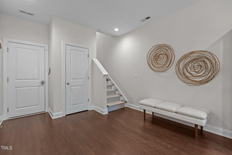 212 Allister Dr, Raleigh, NC 27609