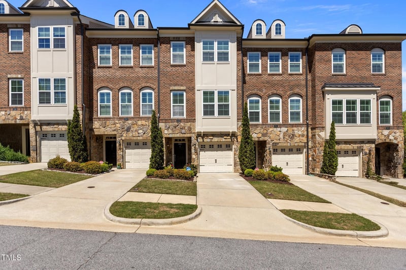 212 Allister Dr, Raleigh, NC 27609