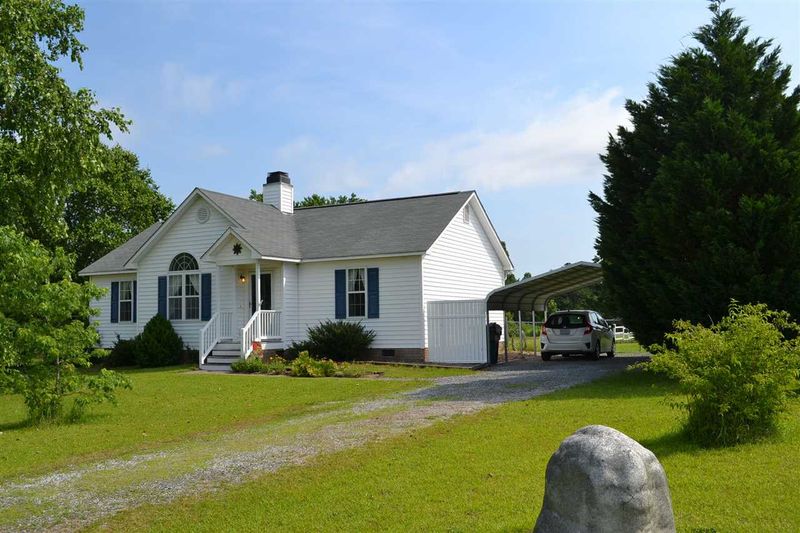 212 Amber Ln, Willow Springs, NC 27592