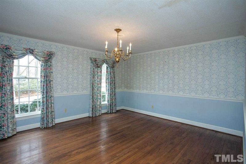 212 Annandale Dr, Cary, NC 27511