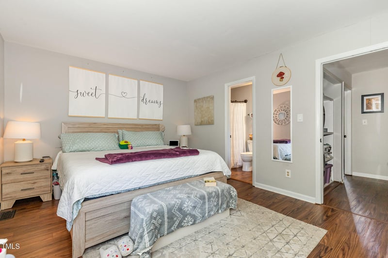 212 Applecross Dr, Cary, NC 27511