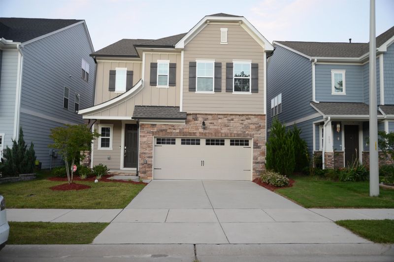 212 Baywind Dr, Cary, NC 27513
