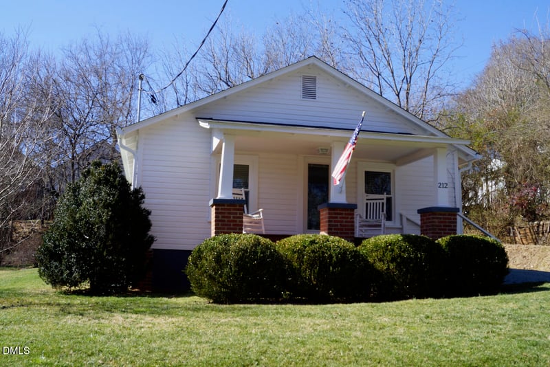 212 Bellvue St, Hillsborough, NC 27278