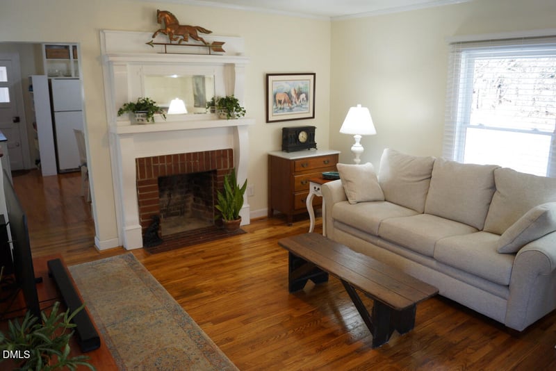 212 Bellvue St, Hillsborough, NC 27278