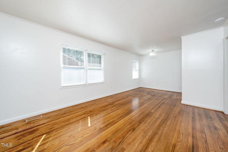 212 Blanchard St, Raleigh, NC 27603
