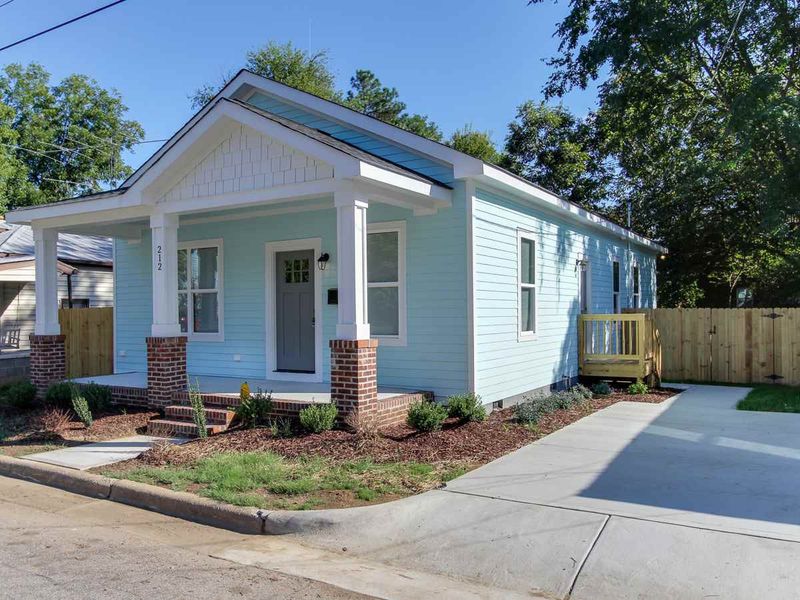 212 Bledsoe Ave, Raleigh, NC 27601